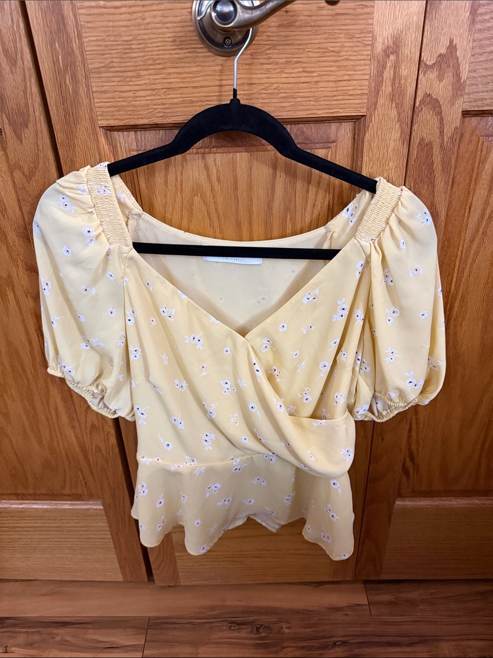 Astr Yellow Floral Puff-Sleeve Wrap Blouse